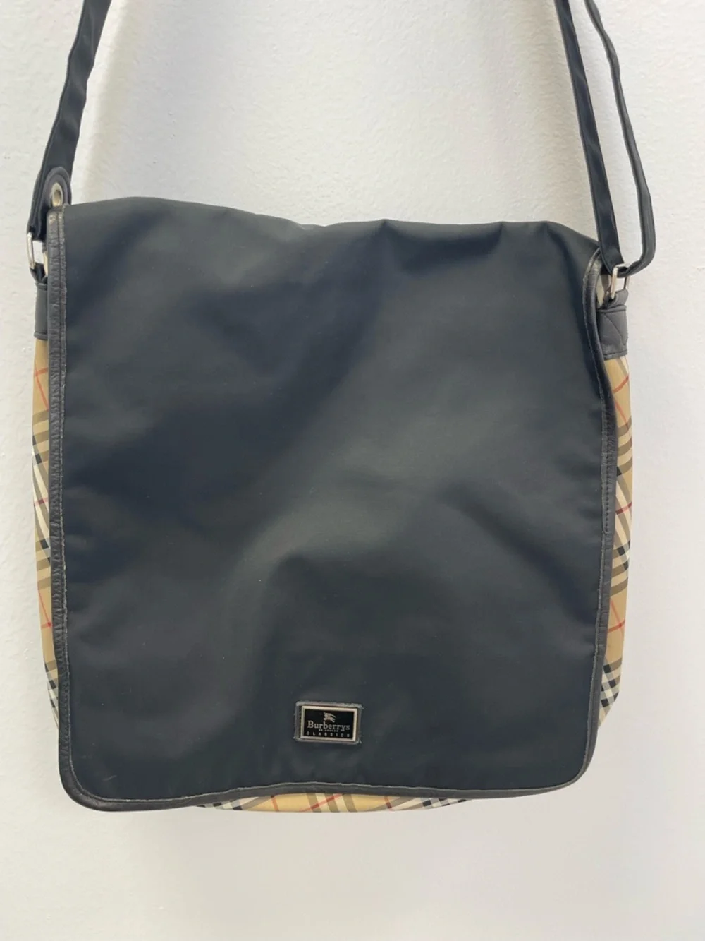 Burberry Vintage Nova Check Nylon/Leather Messenger Bag - Preowned